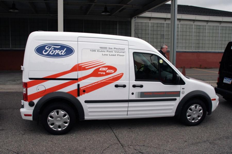  Ford Transit Connect 2010 года  (фото 64 из 109)